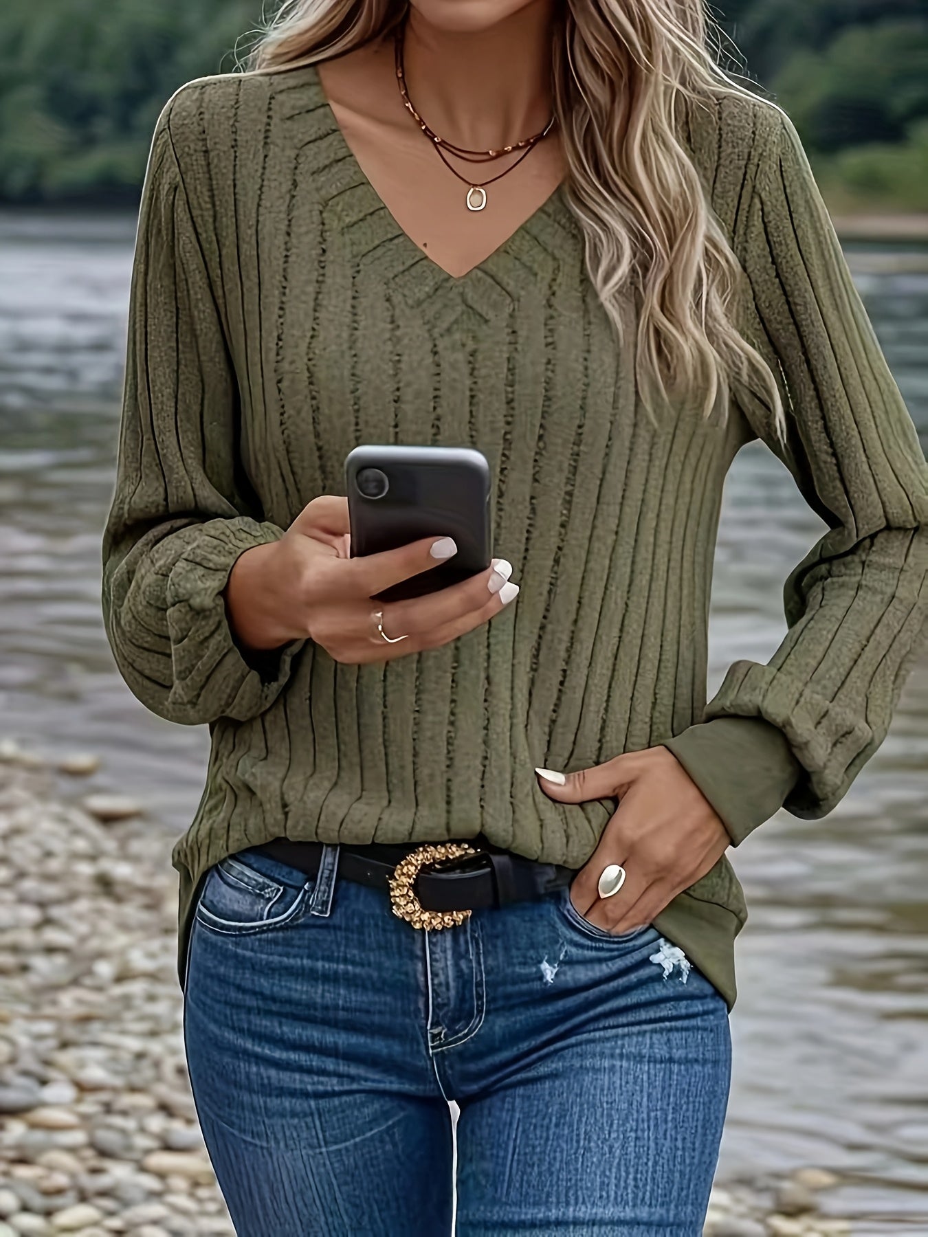 Oakford V-Neck Sweater