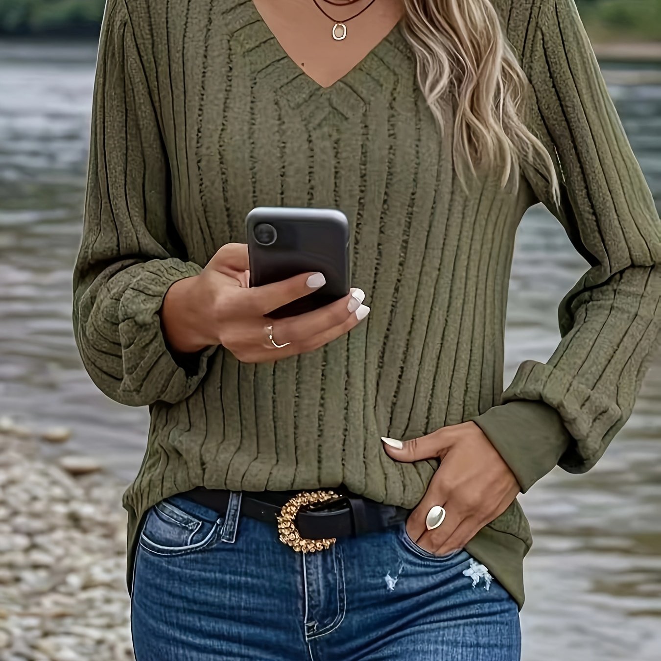 Oakford V-Neck Sweater